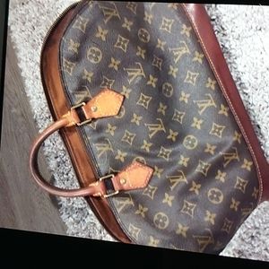 Alma Louie Vuitton
